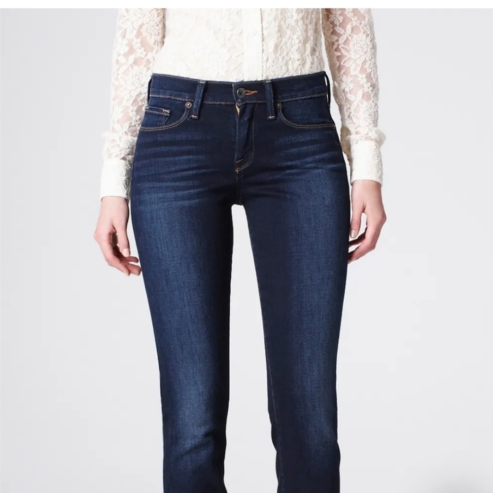LUCKY BRAND SOFIA STRAIGHT JEANS. RAW HEM. SIZE 8/29. REGULAR.